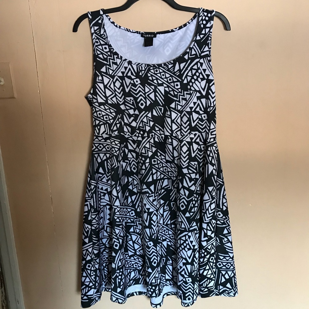 Black and white skater dress